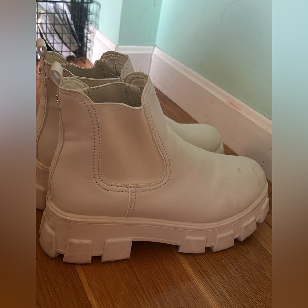 Circus White boots